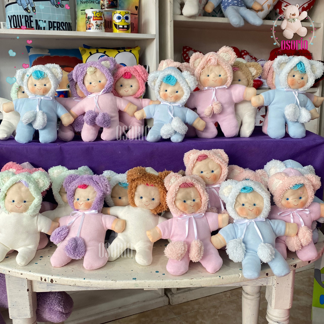 MU&Ntilde;ECA POMPOM 